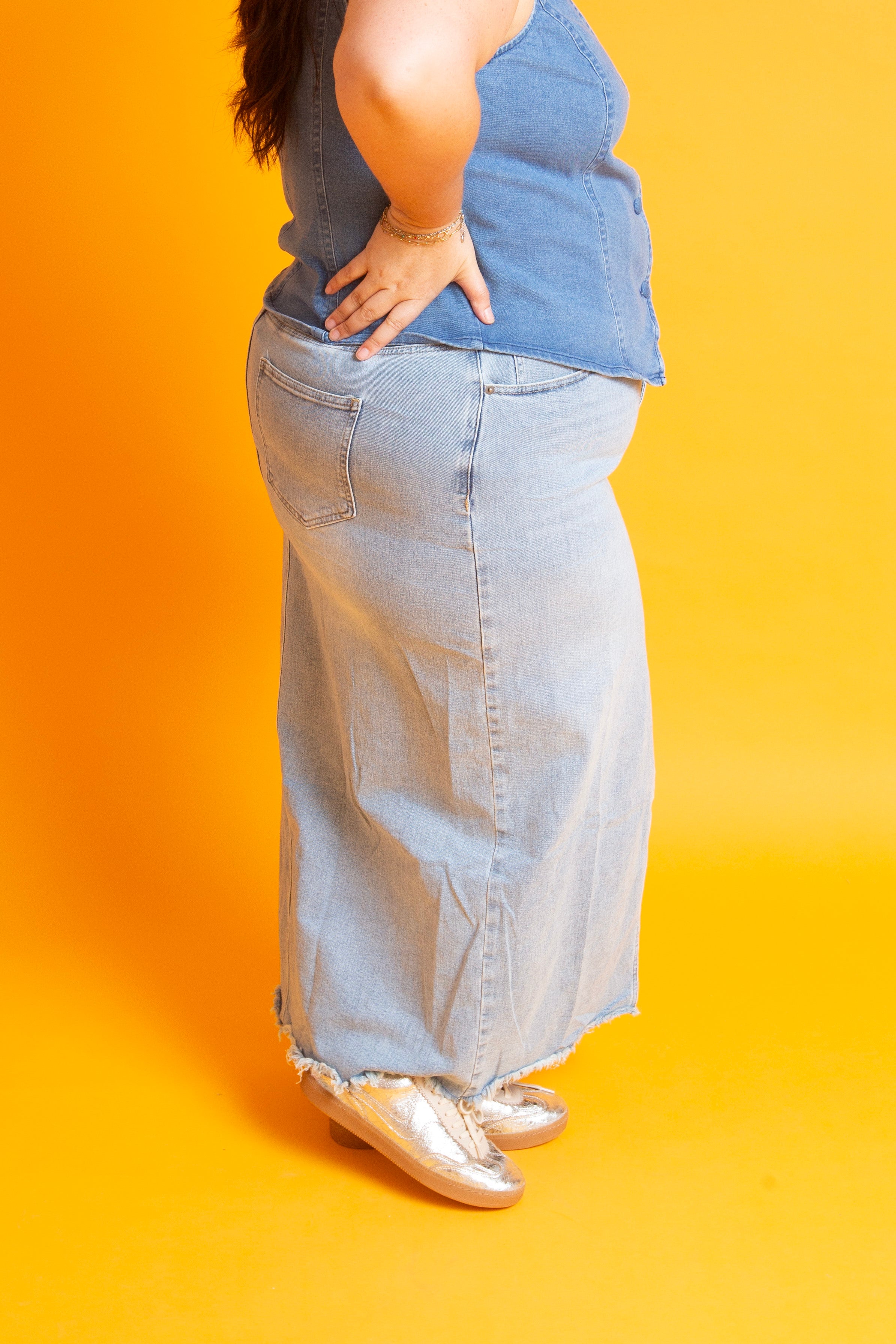 The Daphne Denim Midi Skirt | Curvy