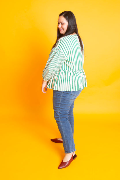 Elizabeth Bow Striped Bow Top | Curvy