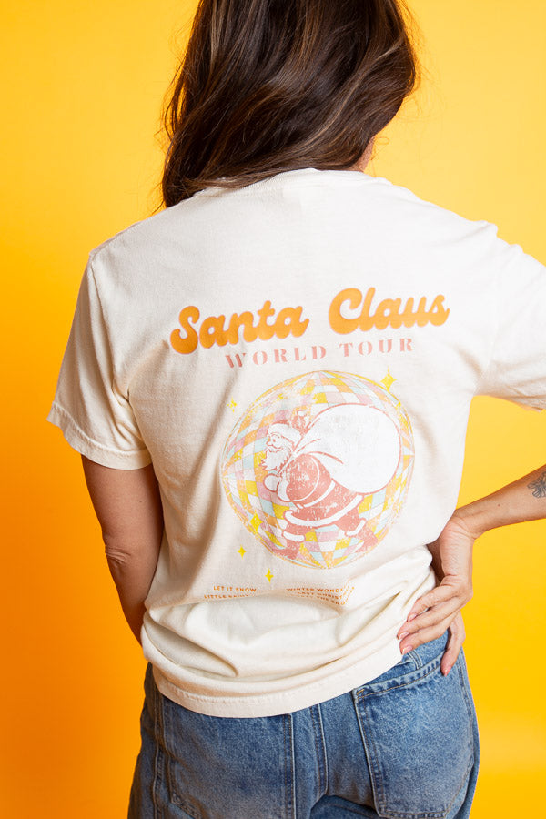 Santas World Tour Tee | Curvy